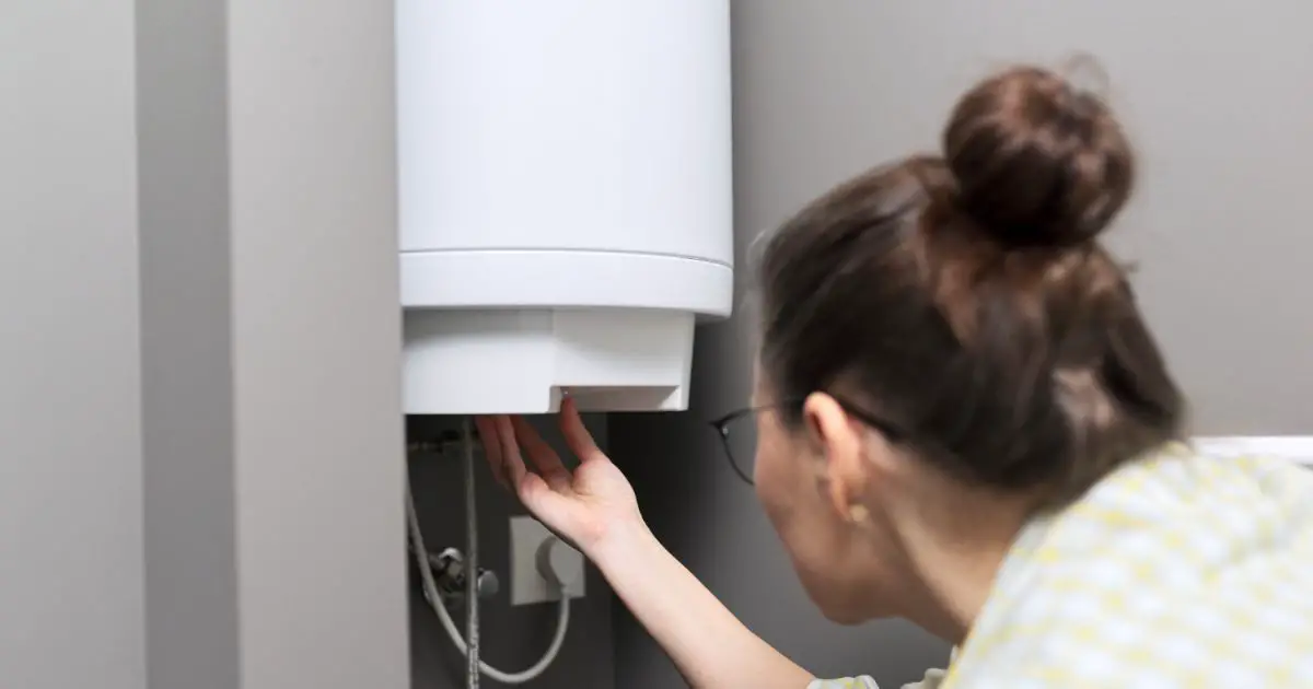 how to clean tankless water heater